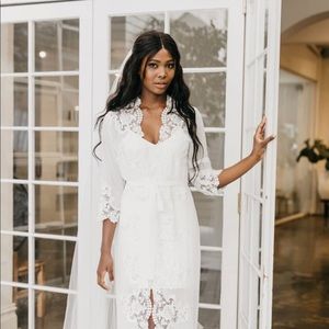 Boutique bridal robe S